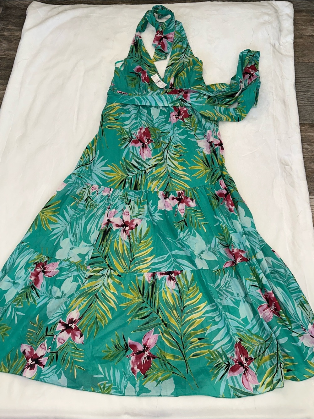 New York & Company Tropical Floral Halter Maxi Dress NWT Large - Picture 2 of 12